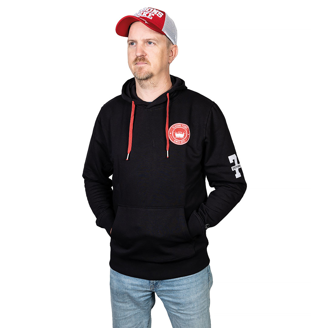 Olssons Fiske Hoodie Black Boat Emblem.